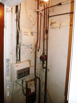 unattached messy tubes